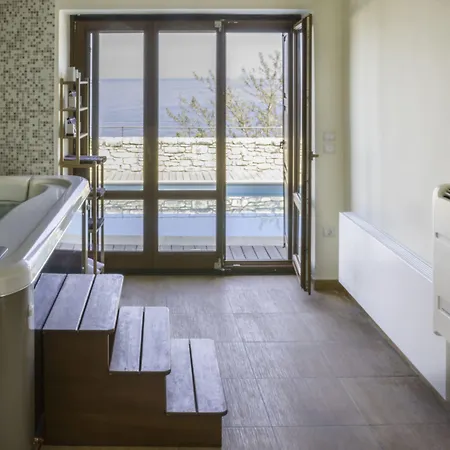 Dionysos Luxury Keramiaí